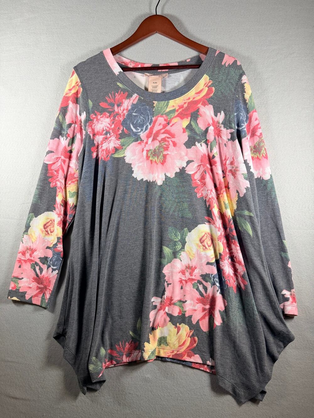 Philosophy Republic Clothing Womens Tunic Top XL Gray Floral Hanky Hem Knit
